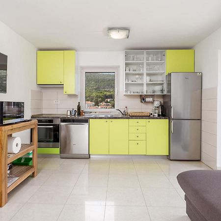 2 Bedroom Awesome Apartment In Veli Lošinj 外观 照片