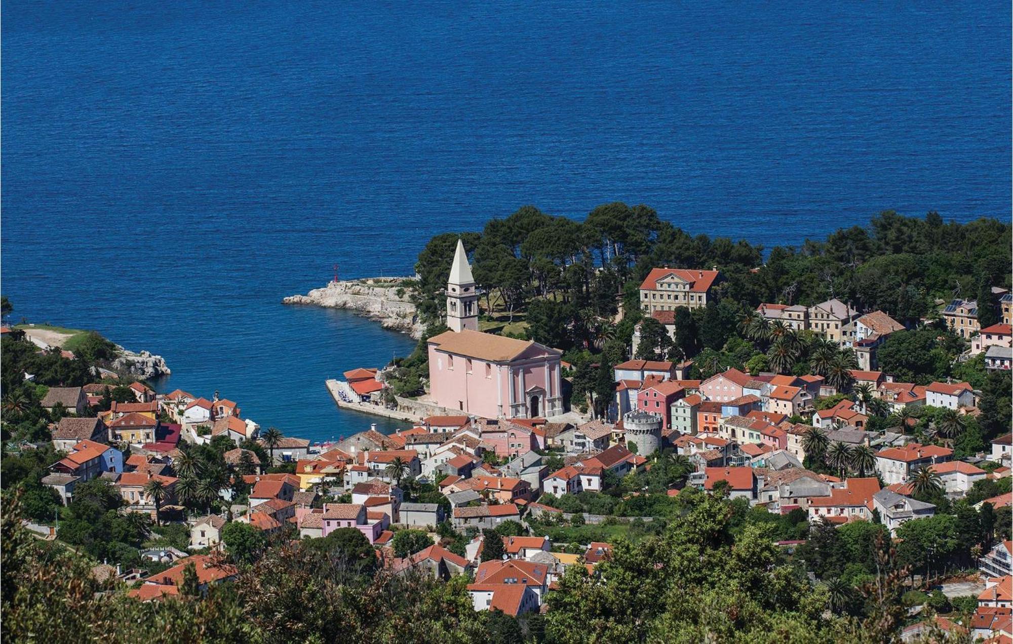 2 Bedroom Awesome Apartment In Veli Lošinj 外观 照片